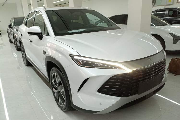 Used BYD Song L DM-i 2025 Intelligent Driving Version 160 km Beyond-Range Type Exterior 1