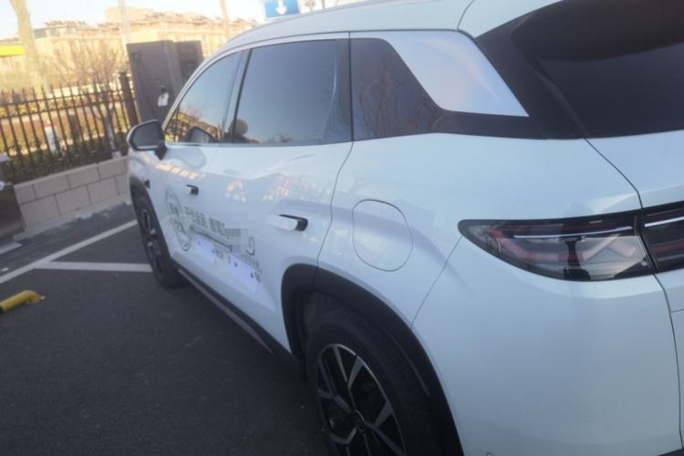 Used BYD Song L DM-i 2025 Intelligent Driving Version 160 km Beyond-Range Type Exterior 3