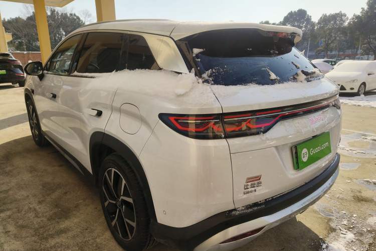 Used BYD Song L DM-i 2025 Intelligent Driving Version 160 km Beyond-Range Type Exterior 3
