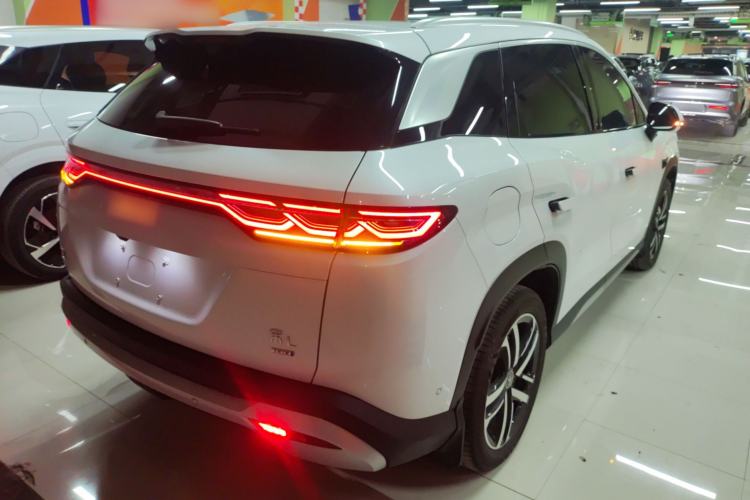 Used BYD Song L DM-i 2025 Intelligent Driving Version 112 km Leading Trim Exterior 5