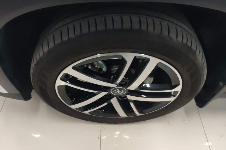Used BYD Song L DM-i 2025 Intelligent Driving Version 112 km Leading Trim Exterior 7