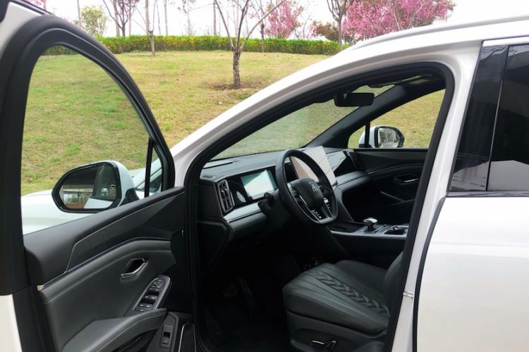 Used BYD Song L DM-i 2025 Intelligent Driving Version 160 km Beyond-Range Type Exterior 8