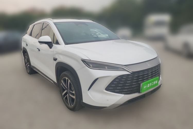 Used BYD Song L DM-i 2025 Intelligent Driving Version 112 km Leading Trim Front Right 45 Deg
