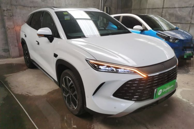 Used BYD Song L DM-i 2025 Intelligent Driving Version 160 km Beyond-Range Type Front Right 45 Deg