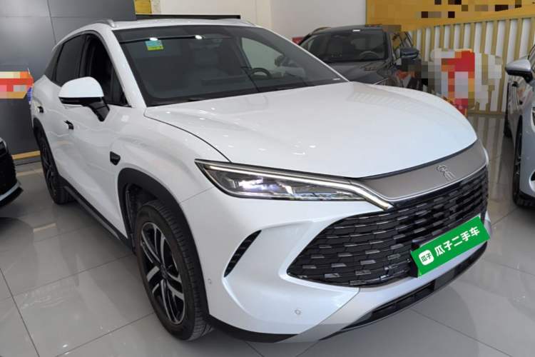 Used BYD Song L DM-i 2025 Intelligent Driving Version 112 km Beyond-Range Type Front Right 45 Deg
