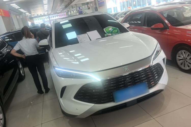 Used BYD Song L DM-i 2025 Intelligent Driving Version 160 km Beyond-Range Type Front Right 45 Deg