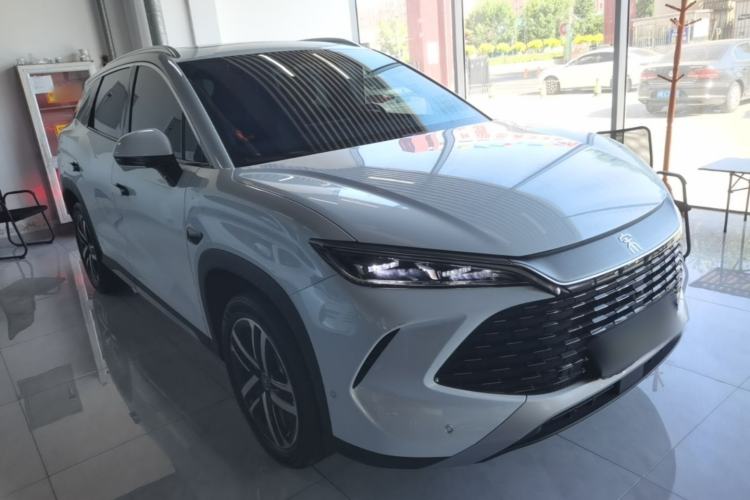 Used BYD Song L DM-i 2025 Intelligent Driving Version 112 km Leading Trim Front Right 45 Deg
