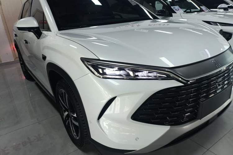 Used BYD Song L DM-i 2025 Intelligent Driving Version 112 km Beyond-Range Type Front Right 45 Deg