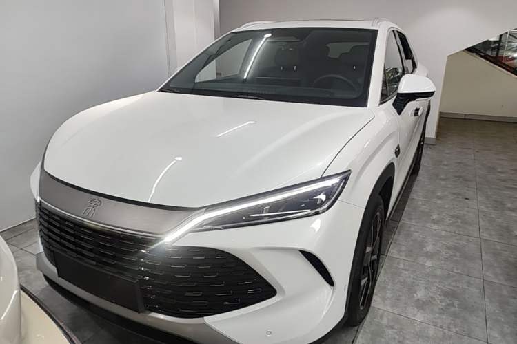 Used BYD Song L DM-i 2025 Intelligent Driving Version 160 km Beyond-Range Type Front
