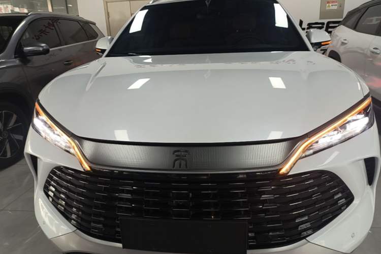 Used BYD Song L DM-i 2025 Intelligent Driving Version 112 km Beyond-Range Type Front