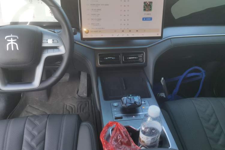 Used BYD Song L DM-i 2025 Intelligent Driving Version 160 km Beyond-Range Type Gear Lever