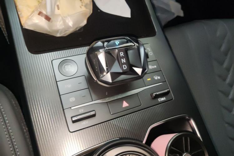 Used BYD Song L DM-i 2025 Intelligent Driving Version 160 km Beyond-Range Type Gear Lever