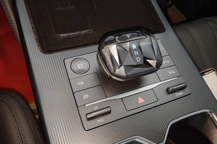 Used BYD Song L DM-i 2025 Intelligent Driving Version 112 km Beyond-Range Type Gear Lever
