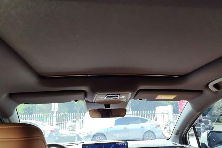 Used BYD Song L DM-i 2025 Intelligent Driving Version 160 km Beyond-Range Type Headliner