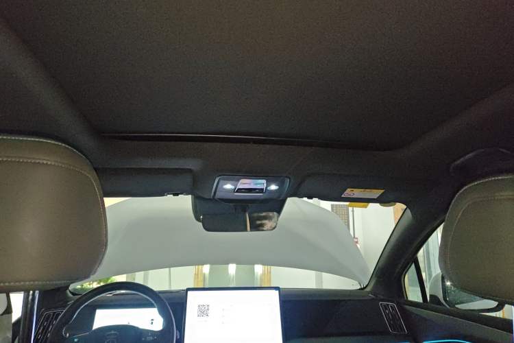 Used BYD Song L DM-i 2025 Intelligent Driving Version 160 km Beyond-Range Type Headliner