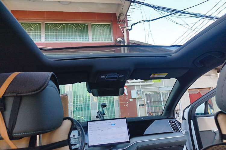 Used BYD Song L DM-i 2025 Intelligent Driving Version 160 km Beyond-Range Type Headliner