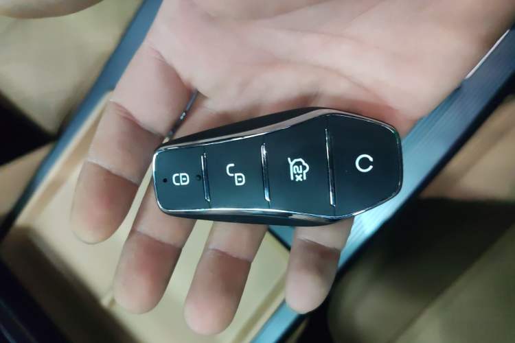 Used BYD Song L DM-i 2025 Intelligent Driving Version 112 km Leading Trim Interior 1