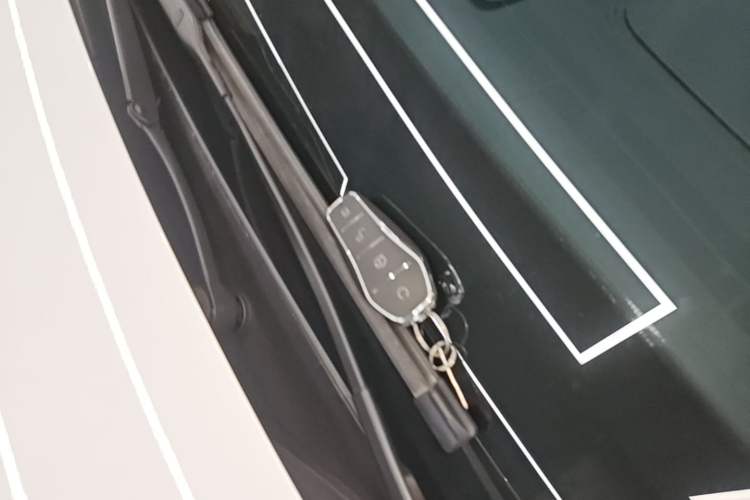 Used BYD Song L DM-i 2025 Intelligent Driving Version 112 km Leading Trim Interior 1