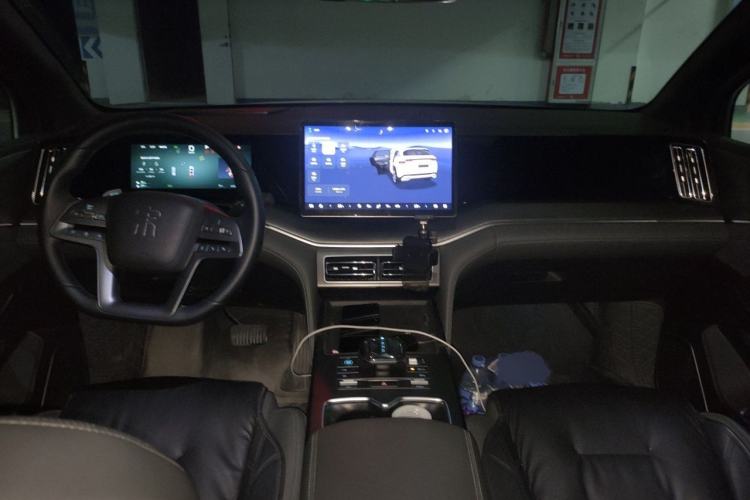 Used BYD Song L DM-i 2025 Intelligent Driving Version 112 km Leading Trim Interior 2