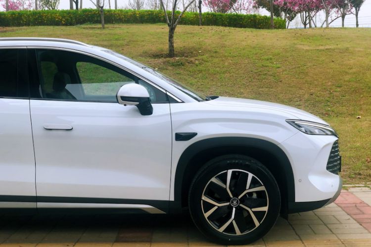 Used BYD Song L DM-i 2025 Intelligent Driving Version 160 km Beyond-Range Type Interior 2