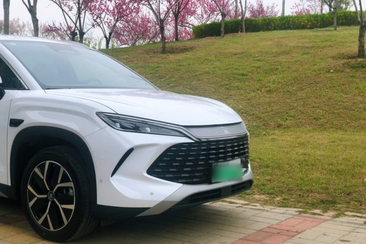 Used BYD Song L DM-i 2025 Intelligent Driving Version 160 km Beyond-Range Type Interior 8