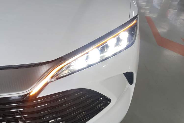 Used BYD Song L DM-i 2025 Intelligent Driving Version 112 km Beyond-Range Type Left Front Headlight