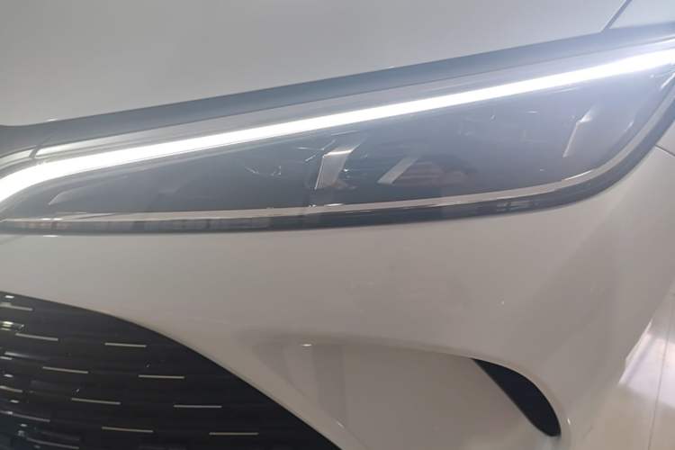 Used BYD Song L DM-i 2025 Intelligent Driving Version 112 km Beyond-Range Type Left Front Headlight