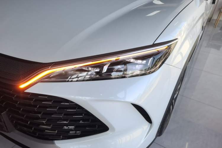 Used BYD Song L DM-i 2025 Intelligent Driving Version 112 km Leading Trim Left Front Headlight