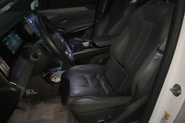 Used BYD Song L DM-i 2025 Intelligent Driving Version 112 km Leading Trim Left Front Seat