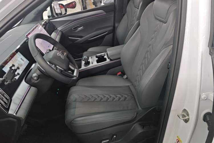 Used BYD Song L DM-i 2025 Intelligent Driving Version 160 km Beyond-Range Type Left Front Seat