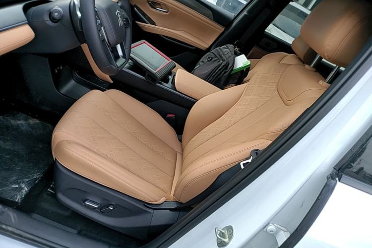 Used BYD Song L DM-i 2025 Intelligent Driving Version 112 km Leading Trim Left Front Seat