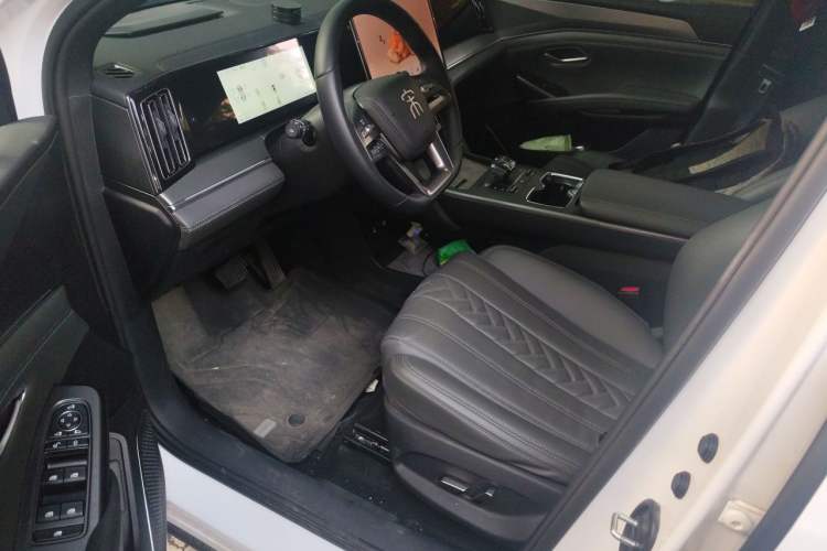 Used BYD Song L DM-i 2025 Intelligent Driving Version 112 km Beyond-Range Type Left Front Seat