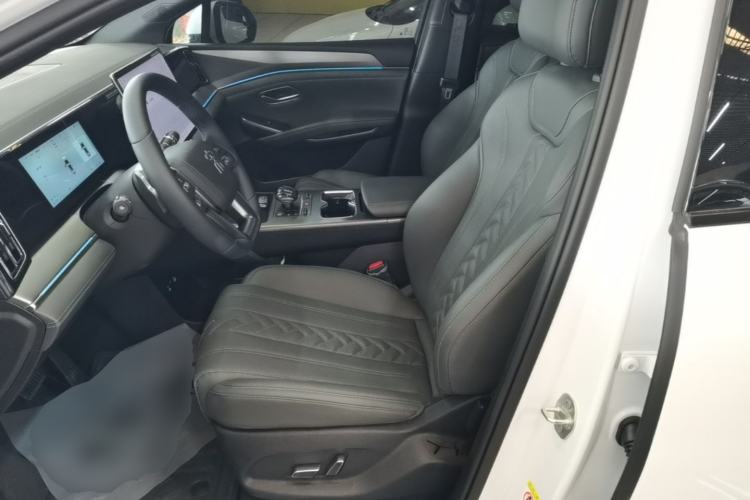 Used BYD Song L DM-i 2025 Intelligent Driving Version 112 km Beyond-Range Type Left Front Seat