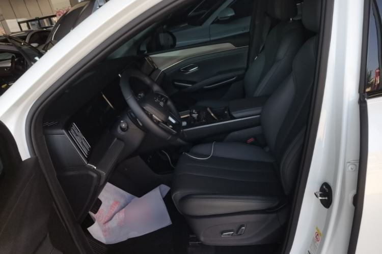 Used BYD Song L DM-i 2025 Intelligent Driving Version 112 km Leading Trim Left Front Seat