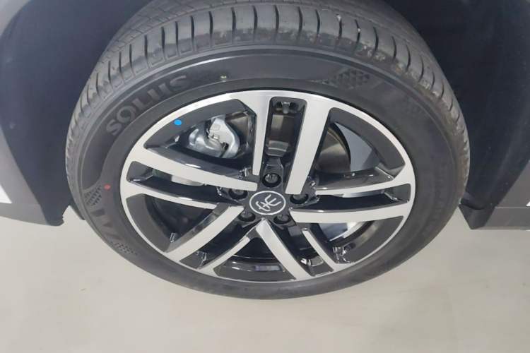 Used BYD Song L DM-i 2025 Intelligent Driving Version 112 km Beyond-Range Type Left Front Wheel Hub