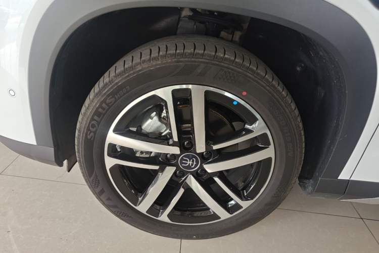 Used BYD Song L DM-i 2025 Intelligent Driving Version 112 km Beyond-Range Type Left Front Wheel Hub