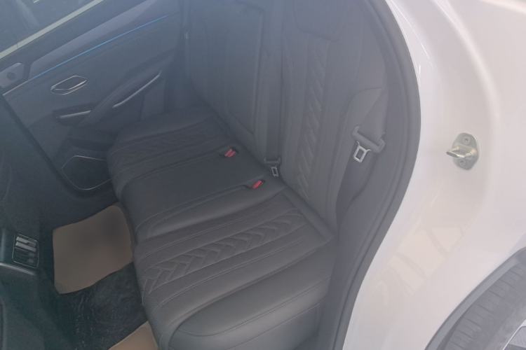 Used BYD Song L DM-i 2025 Intelligent Driving Version 160 km Excellence Edition Left Rear Seat