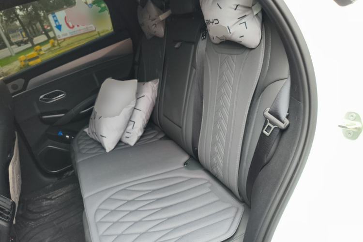 Used BYD Song L DM-i 2025 Intelligent Driving Version 160 km Beyond-Range Type Left Rear Seat