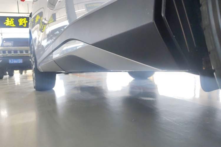 Used BYD Song L DM-i 2025 Intelligent Driving Version 112 km Beyond-Range Type Left Side Sill