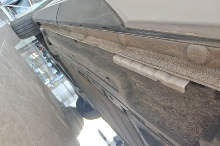 Used BYD Song L DM-i 2025 Intelligent Driving Version 160 km Beyond-Range Type Left Side Sill