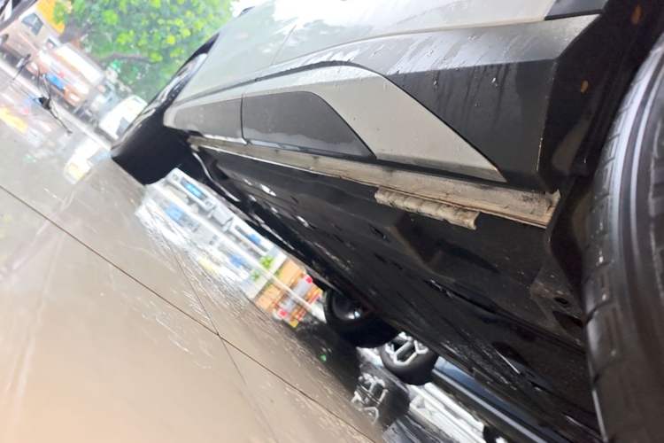 Used BYD Song L DM-i 2025 Intelligent Driving Version 112 km Beyond-Range Type Left Side Sill