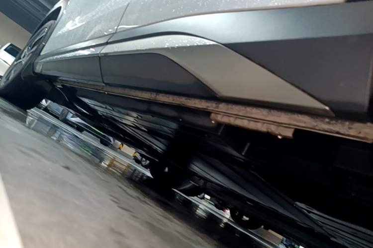 Used BYD Song L DM-i 2025 Intelligent Driving Version 160 km Beyond-Range Type Left Side Sill