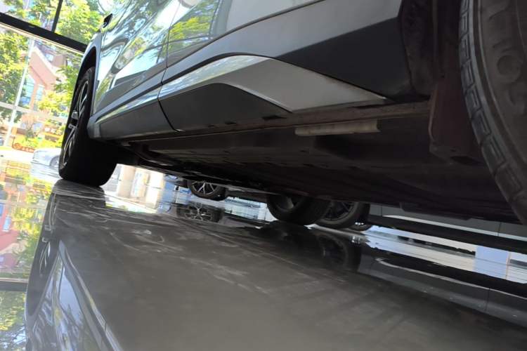 Used BYD Song L DM-i 2025 Intelligent Driving Version 112 km Beyond-Range Type Left Side Sill