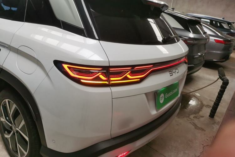 Used BYD Song L DM-i 2025 Intelligent Driving Version 160 km Beyond-Range Type Rear