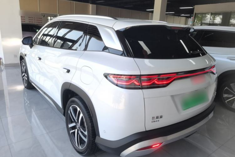 Used BYD Song L DM-i 2025 Intelligent Driving Version 112 km Leading Trim Rear Left 45 Deg