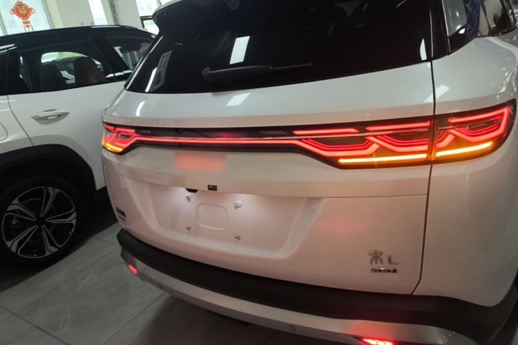 Used BYD Song L DM-i 2025 Intelligent Driving Version 112 km Beyond-Range Type Rear