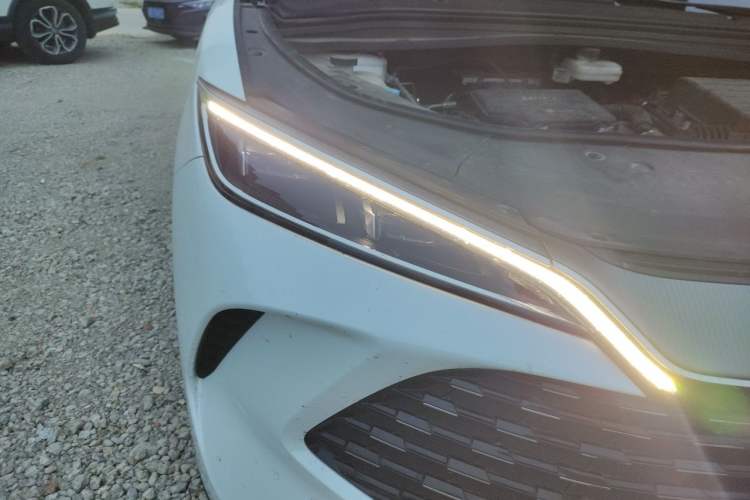 Used BYD Song L DM-i 2025 Intelligent Driving Version 112 km Leading Trim Right Front Headlight