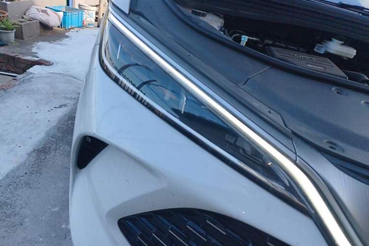 Used BYD Song L DM-i 2025 Intelligent Driving Version 160 km Beyond-Range Type Right Front Headlight