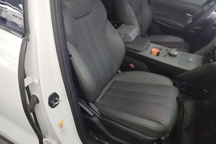 Used BYD Song L DM-i 2025 Intelligent Driving Version 112 km Leading Trim Right Front Seat