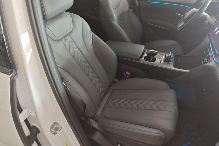 Used BYD Song L DM-i 2025 Intelligent Driving Version 112 km Beyond-Range Type Right Front Seat
